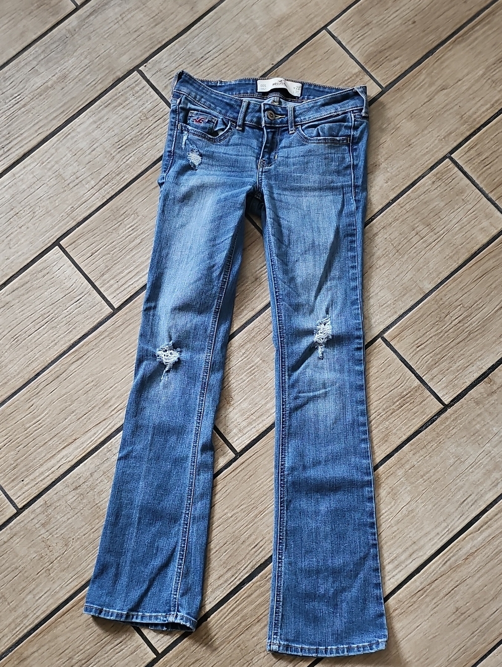 Hollister Distressed Low Rise Boot Cut Flare Jeans W23 L31
